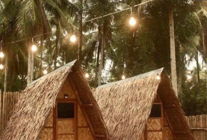 "Triangle Hut" Camp Fuego Siargao 호텔 Catangnan 외부 사진