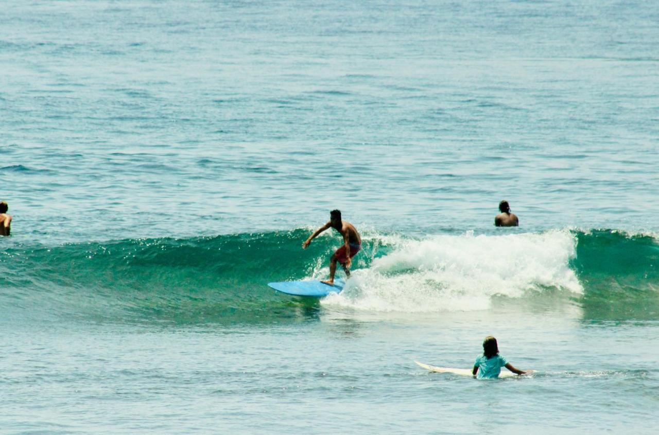 "Triangle Hut" Camp Fuego Siargao 호텔 Catangnan 외부 사진